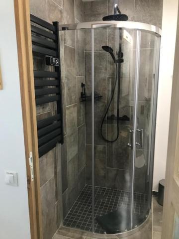 La Brindille Petit Mas Provencal Meuble De Tourisme 3 Etoiles 2-3 Personnes 1 Piece 30 M2 Tout Confort Lisiere Foret Jardin Jacuzzi Piscine Saint-Paul-en-Forêt Dış mekan fotoğraf