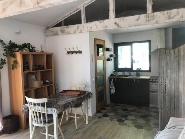 La Brindille Petit Mas Provencal Meuble De Tourisme 3 Etoiles 2-3 Personnes 1 Piece 30 M2 Tout Confort Lisiere Foret Jardin Jacuzzi Piscine Saint-Paul-en-Forêt Dış mekan fotoğraf